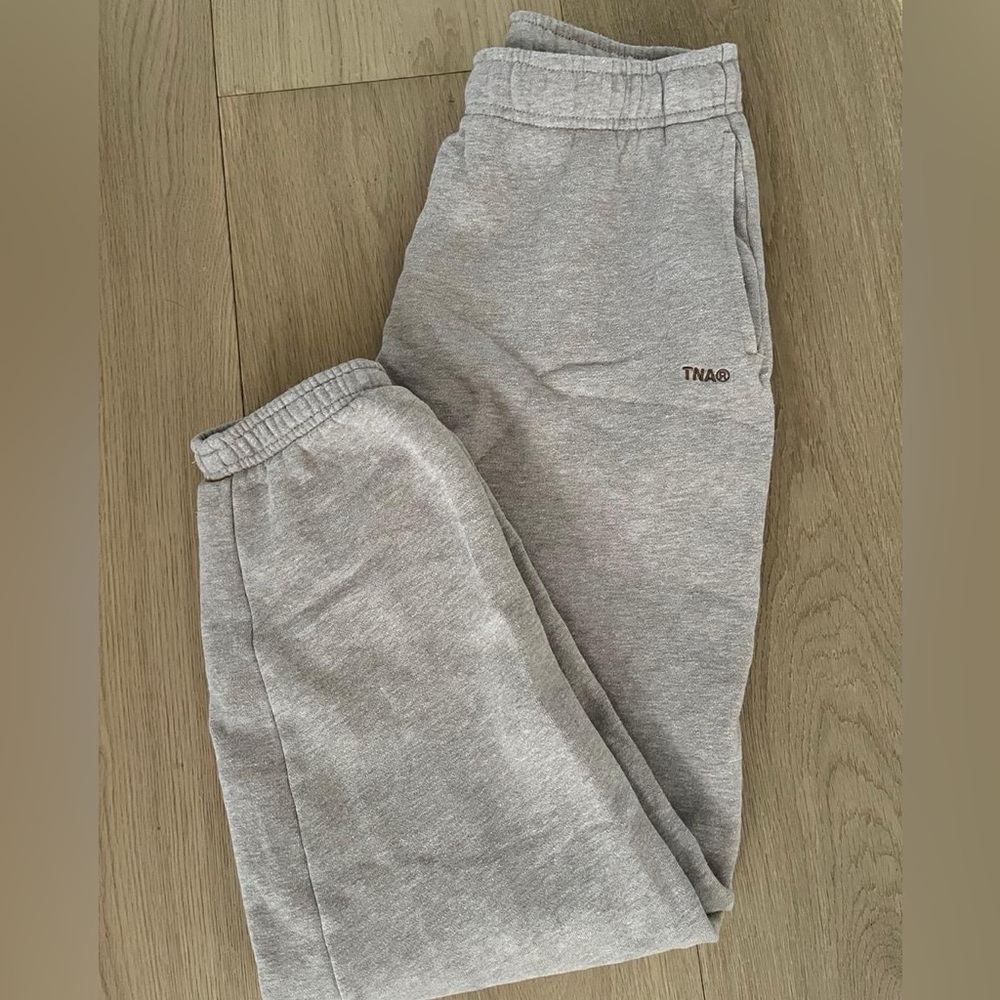 TNA Cozy Mega Fit Sweatfleece Sweatpants in Light Brown